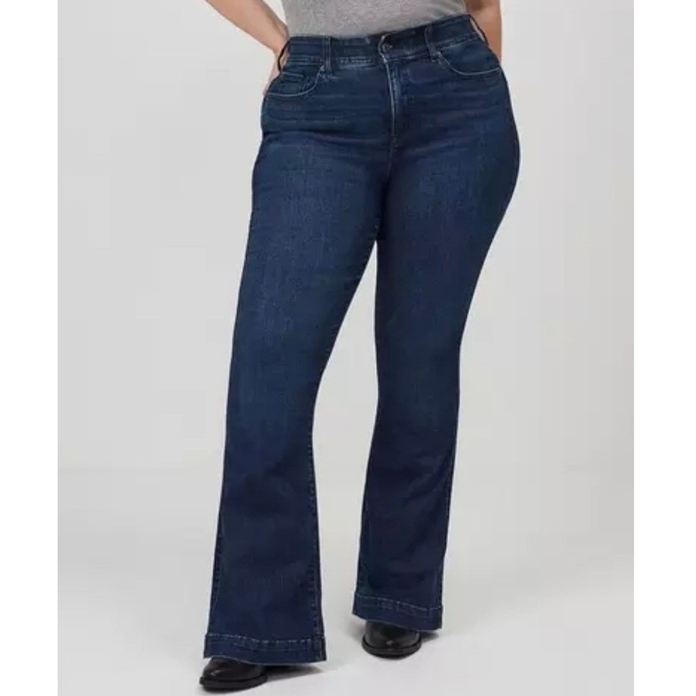 Torrid Bombshell Flare Super Soft Jeans Dark Wash 20XT Tall High Rise Stretch